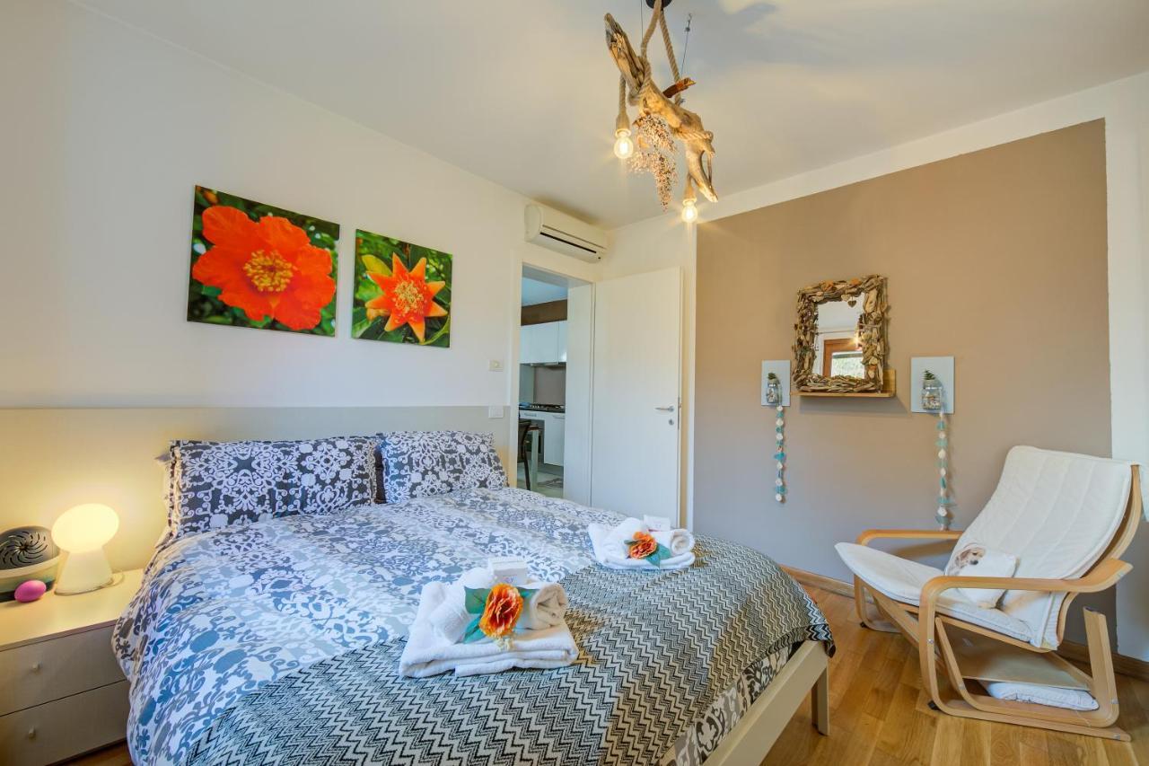 The Peace Of The Lake - Happy Rentals Torbole Sul Garda Bagian luar foto