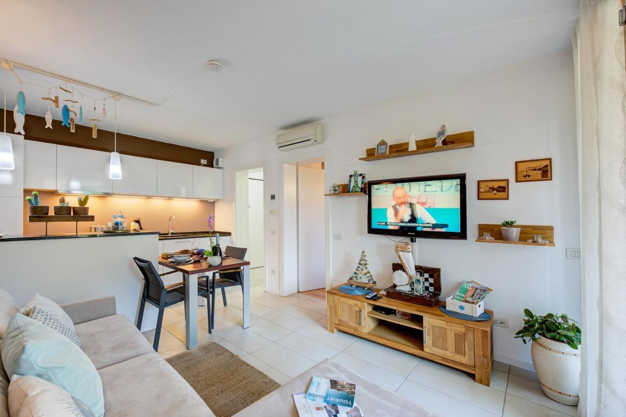 The Peace Of The Lake - Happy Rentals Torbole Sul Garda Bagian luar foto